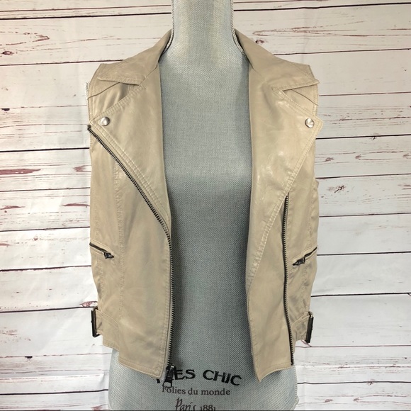 American Rag Vest - Picture 3 of 6